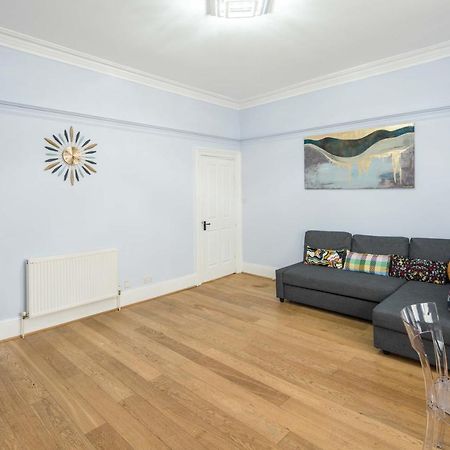 Gloucester Station Gem: 3 Bedroom Oasis لندن المظهر الخارجي الصورة