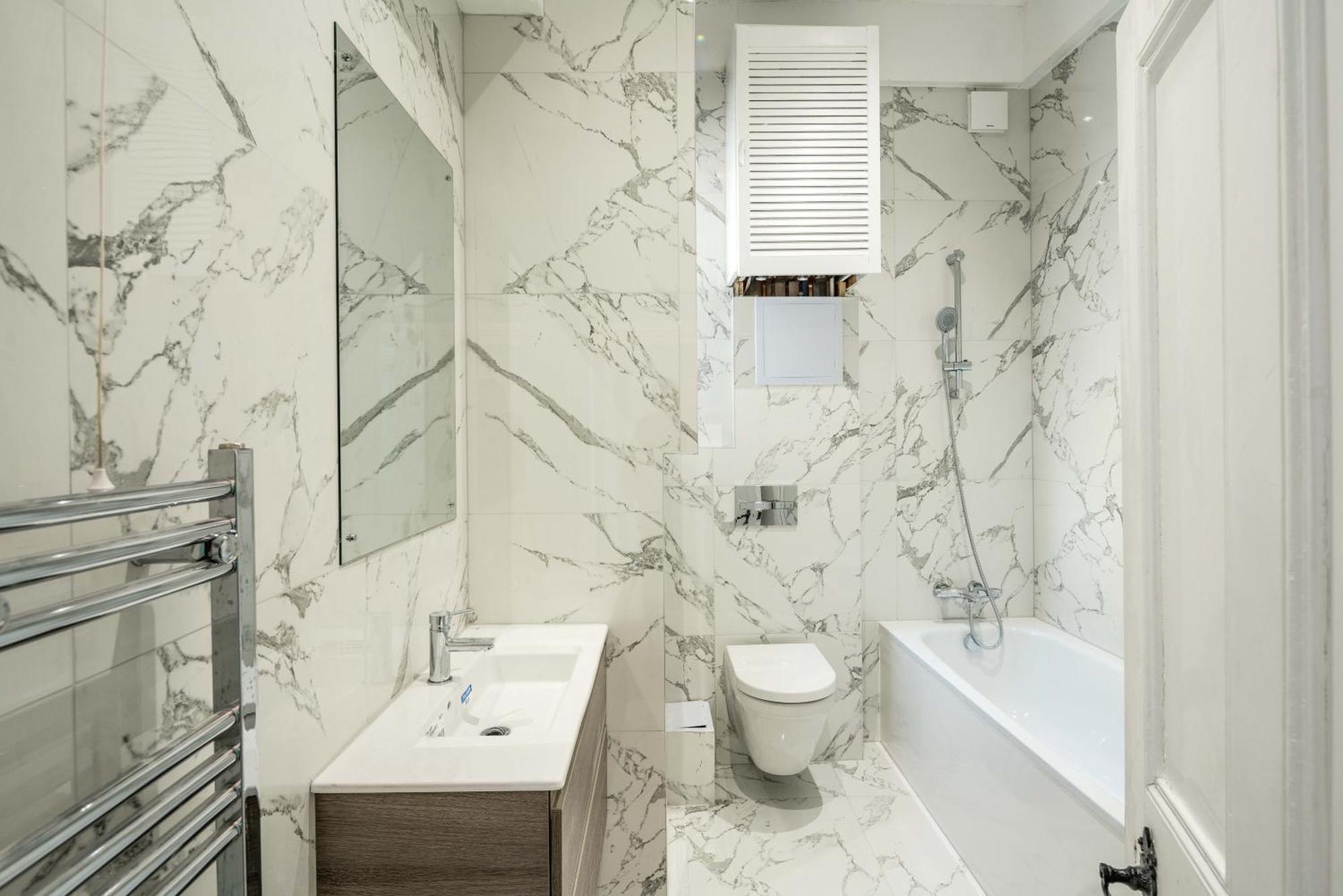 Gloucester Station Gem: 3 Bedroom Oasis لندن المظهر الخارجي الصورة